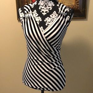 WHBM Cross front Horiz silver tone detail, body hugging tank top